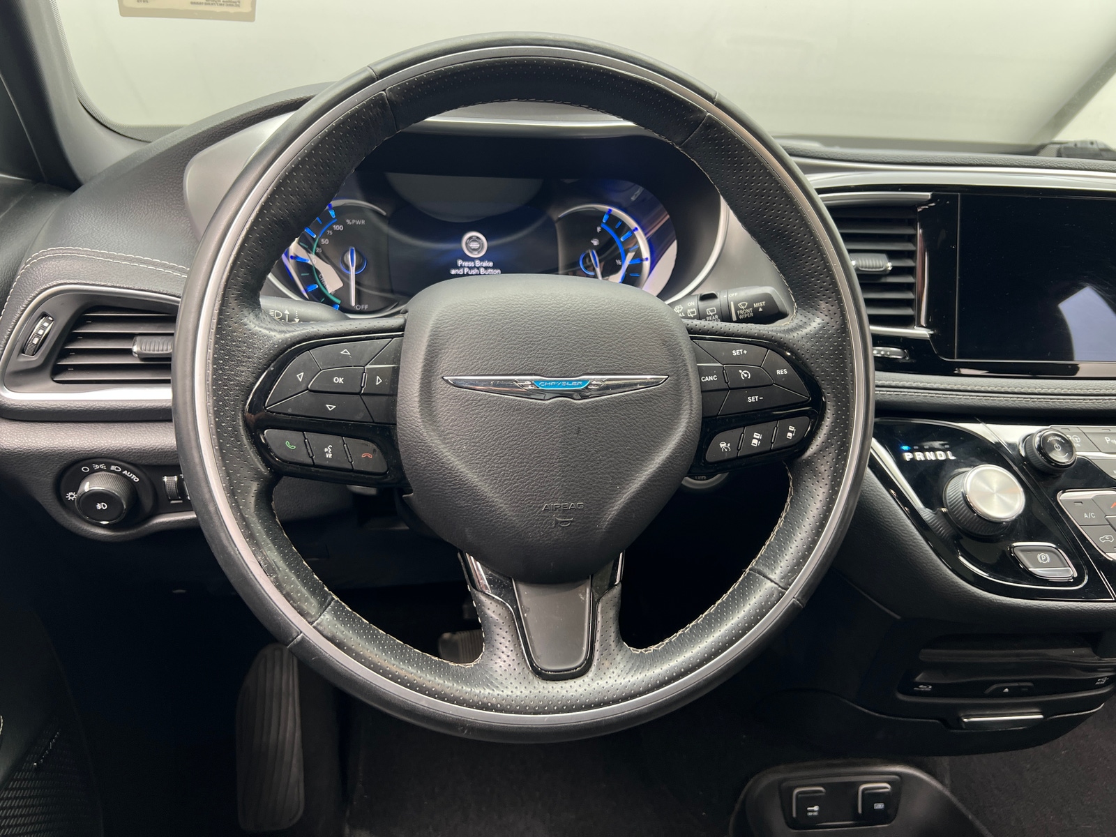 Thumbnail: 2019 Chrysler Pacifica - 4