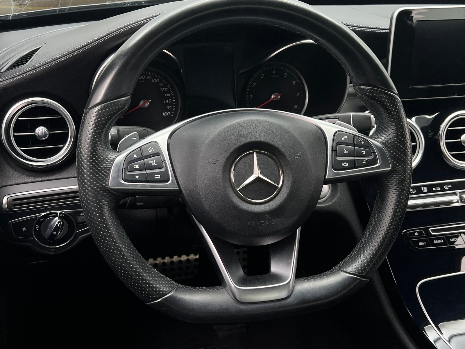 Thumbnail: 2016 Mercedes-Benz C-Class - 4