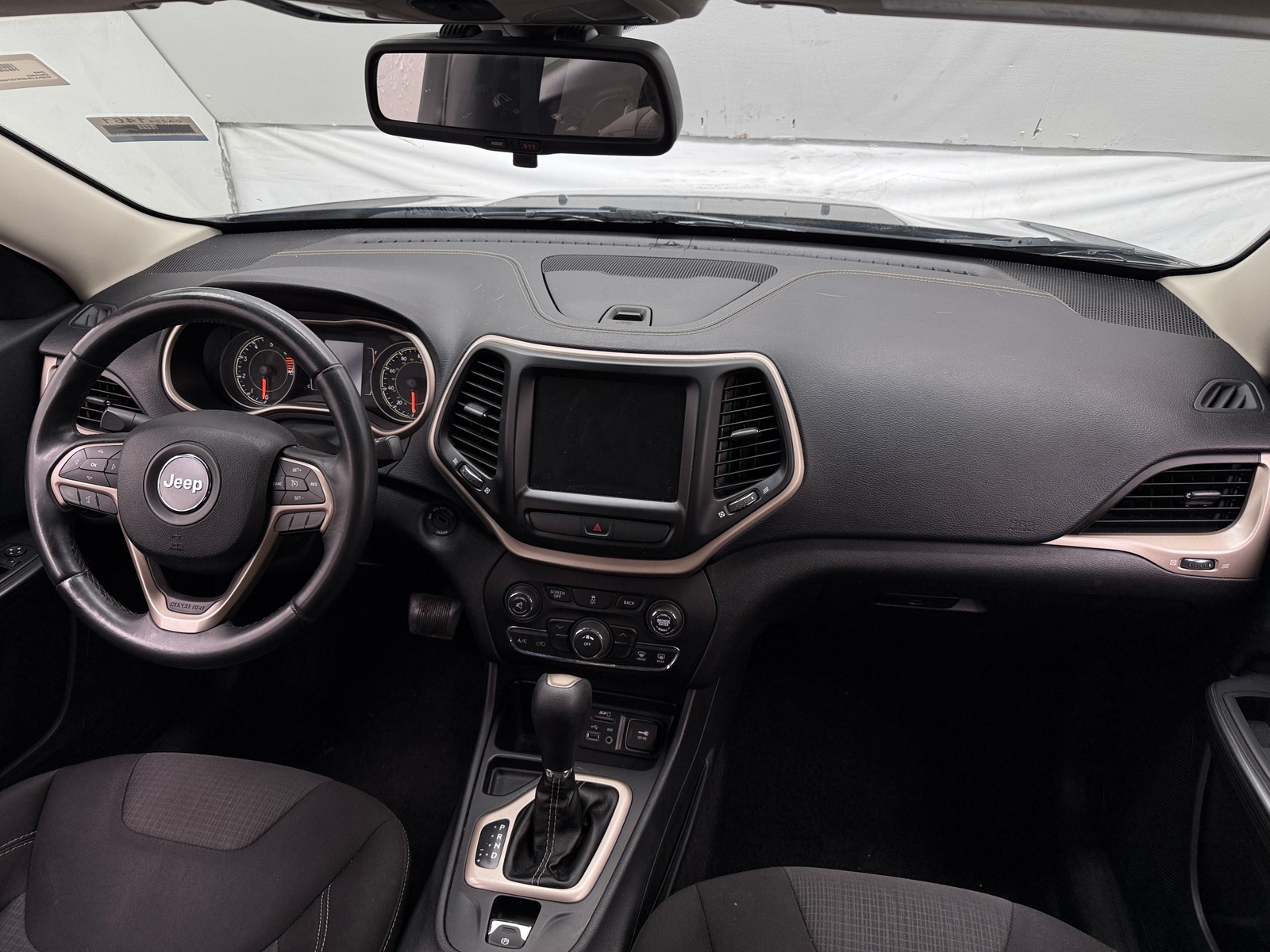 Thumbnail: 2016 Jeep Cherokee - 3