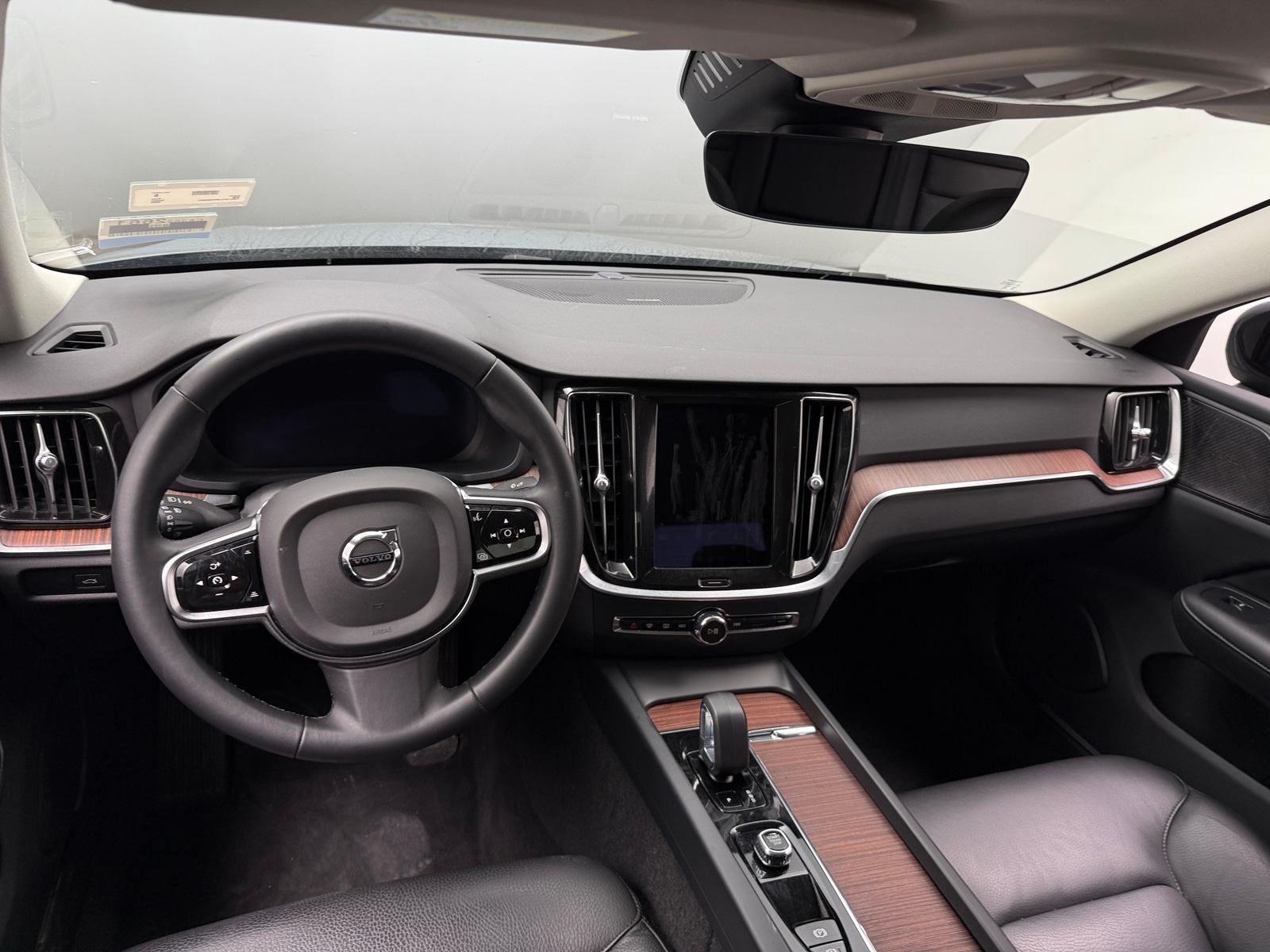 Thumbnail: 2024 Volvo S60 - 2
