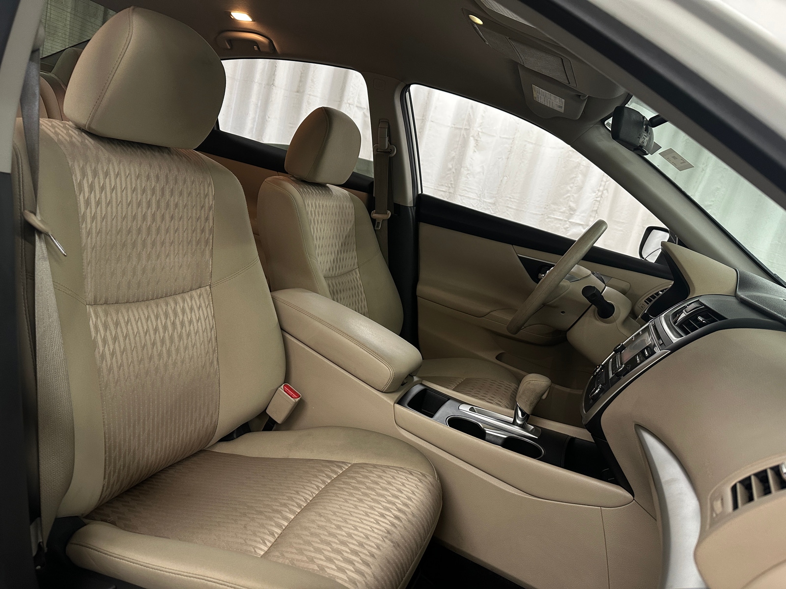 Thumbnail: 2016 Nissan Altima - 2