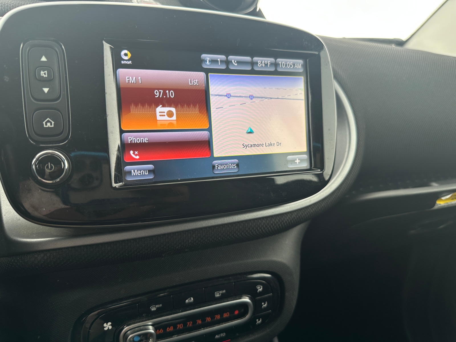 Thumbnail: 2017 smart fortwo - 3