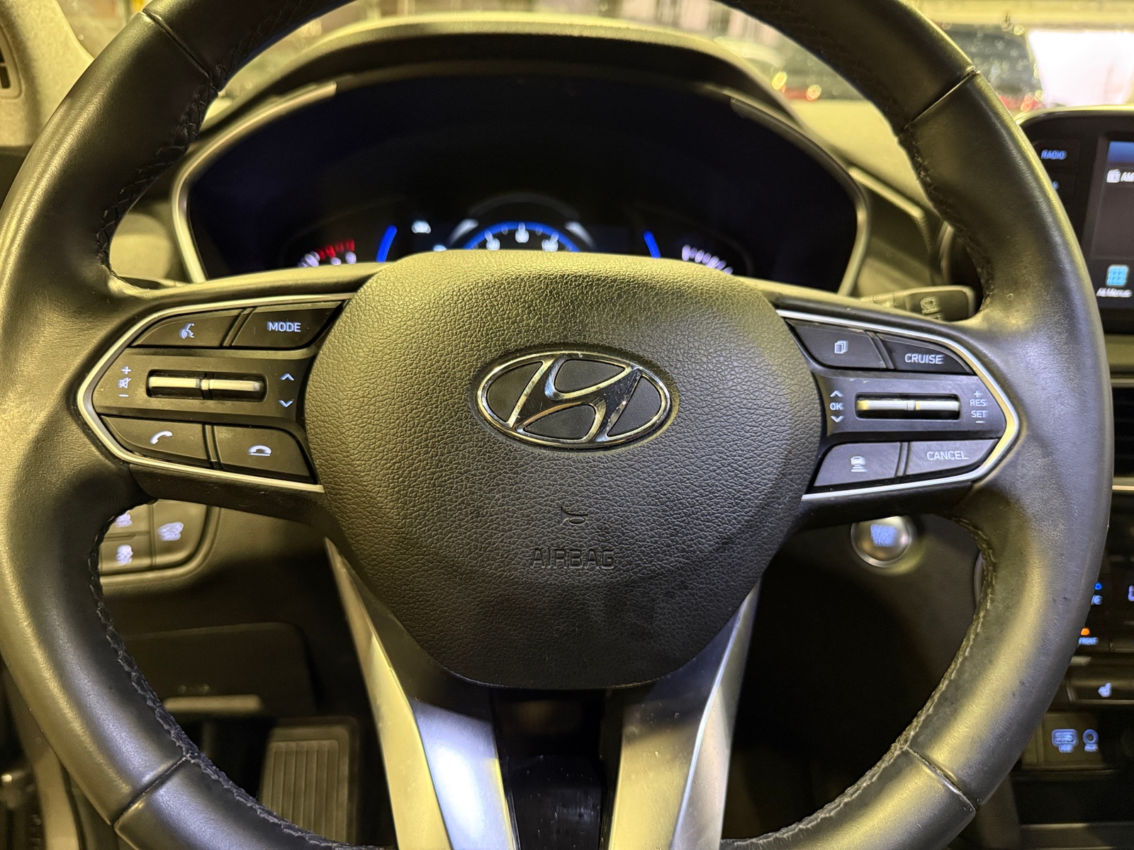 Thumbnail: 2020 Hyundai Santa Fe - 4