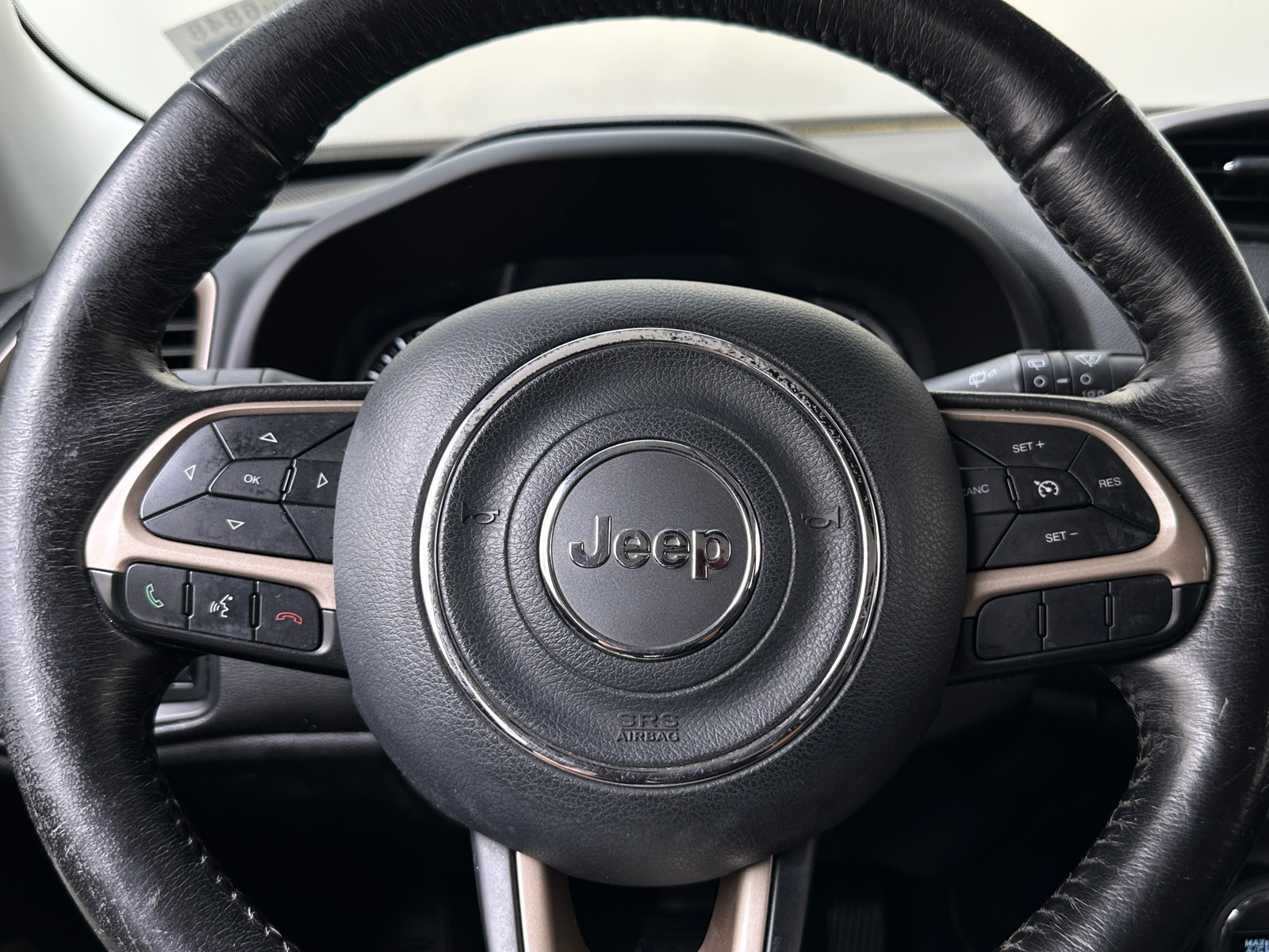 Thumbnail: 2016 Jeep Renegade - 5
