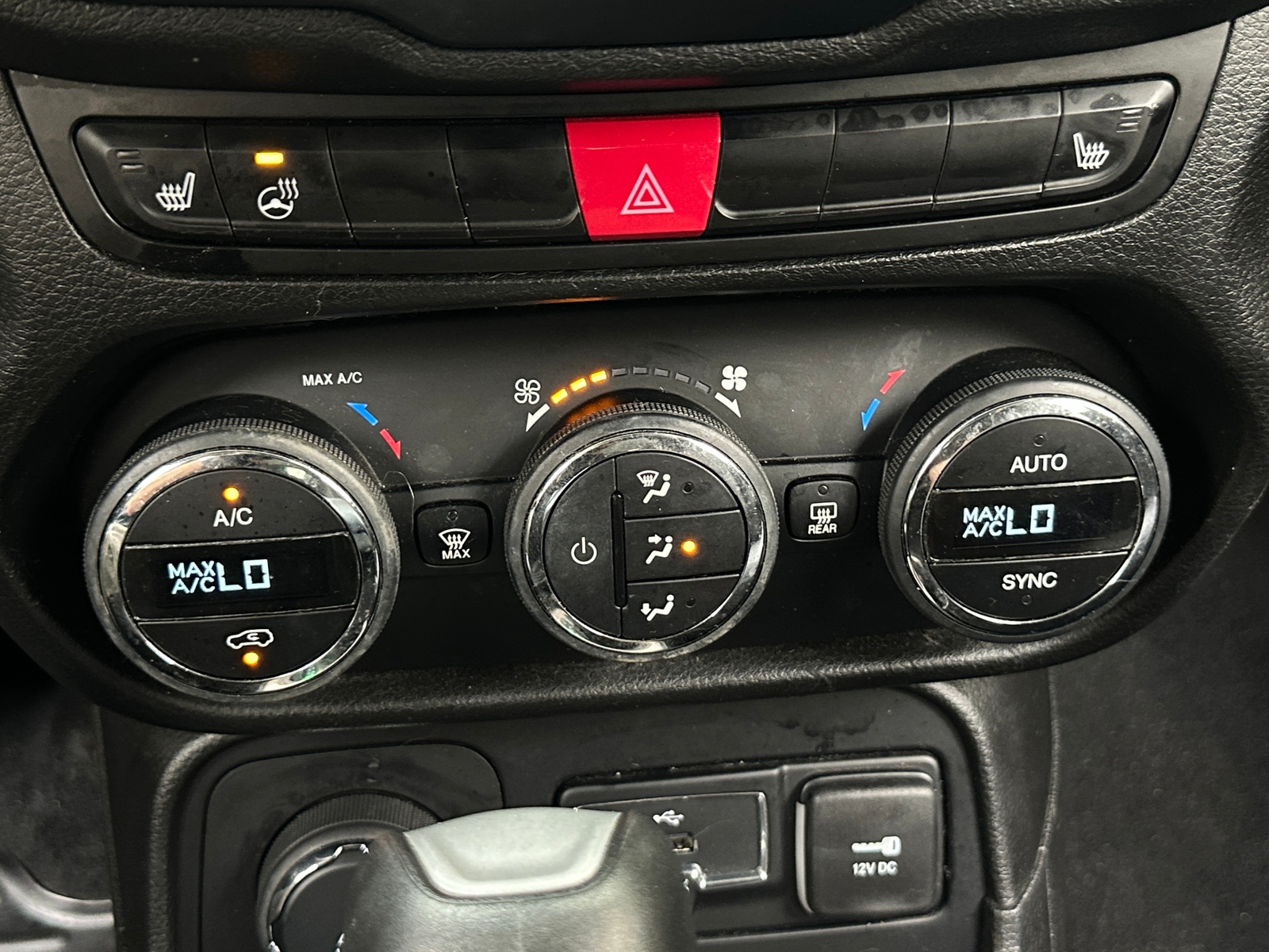 Thumbnail: 2016 Jeep Renegade - 4