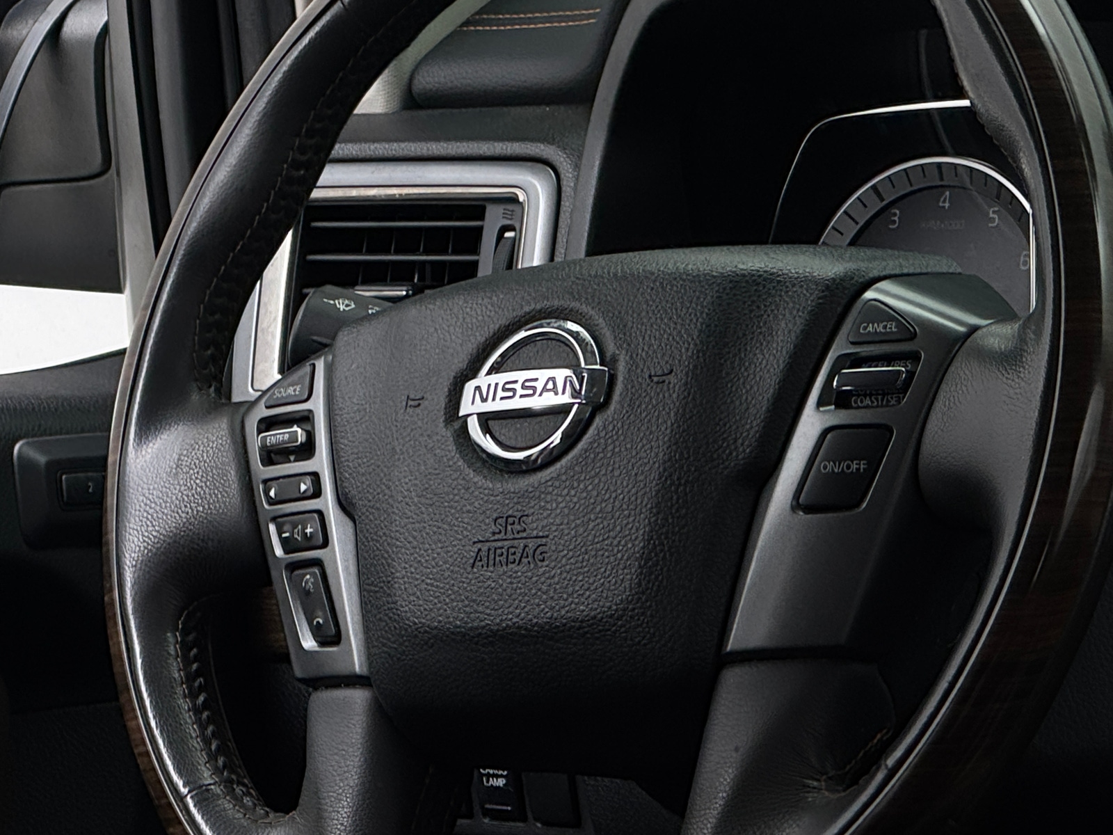 Thumbnail: 2017 Nissan Titan - 4