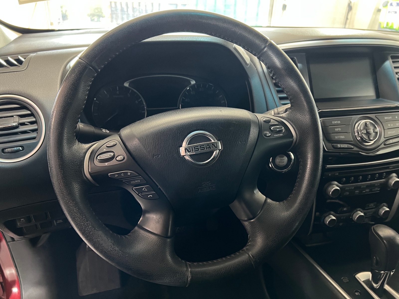 Thumbnail: 2015 Nissan Pathfinder - 5