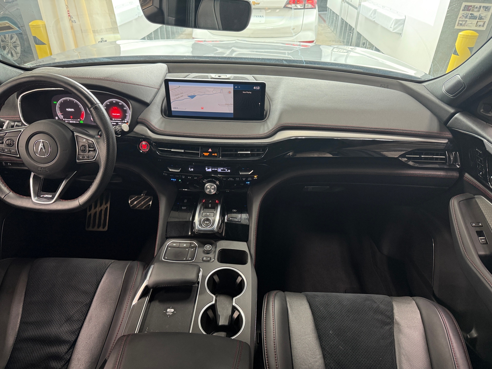 Thumbnail: 2022 Acura MDX - 2