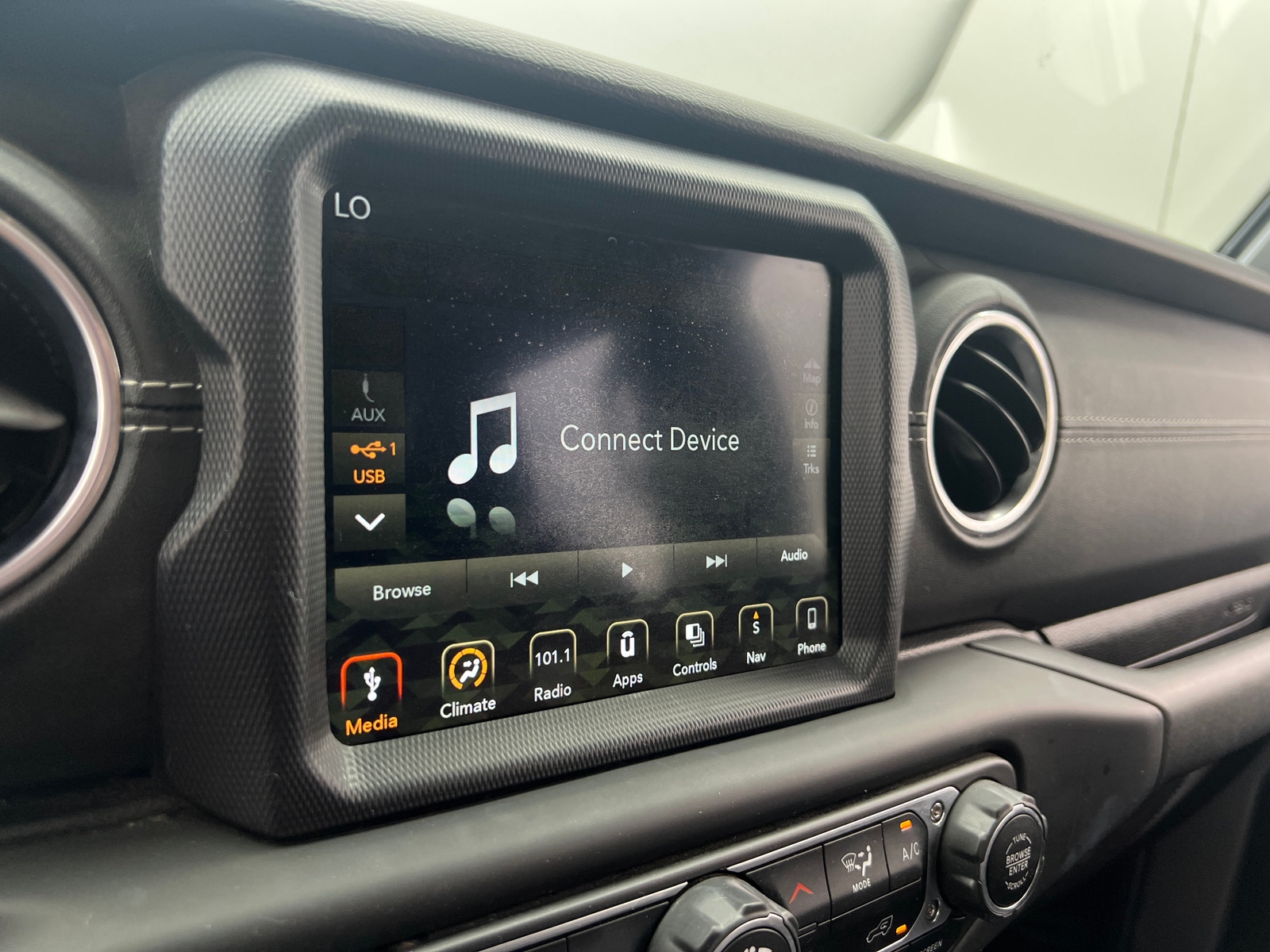 Thumbnail: 2018 Jeep Wrangler - 3