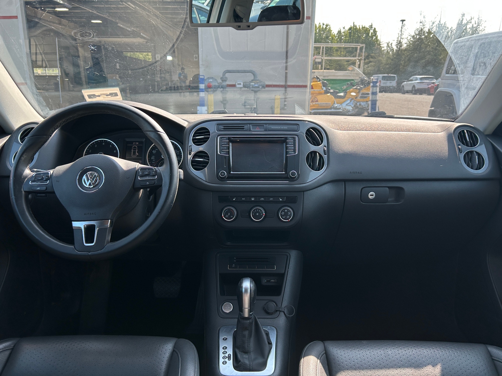Thumbnail: 2017 Volkswagen Tiguan - 3
