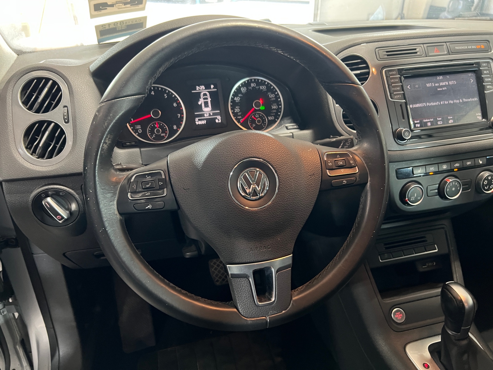 Thumbnail: 2017 Volkswagen Tiguan - 5