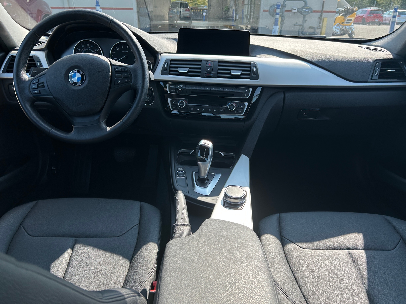 Thumbnail: 2018 BMW 3 Series - 2