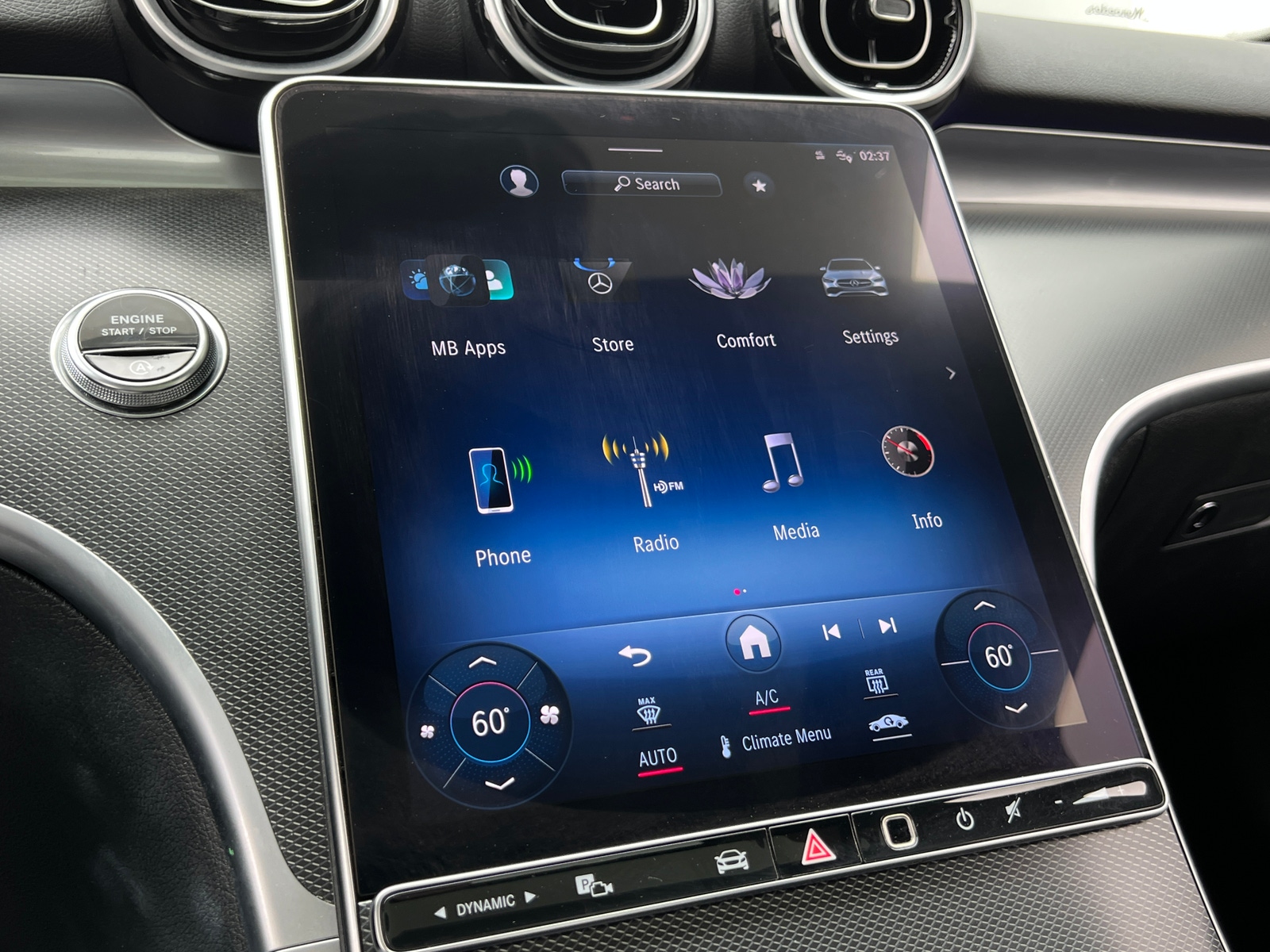 Thumbnail: 2024 Mercedes-Benz C-Class - 3