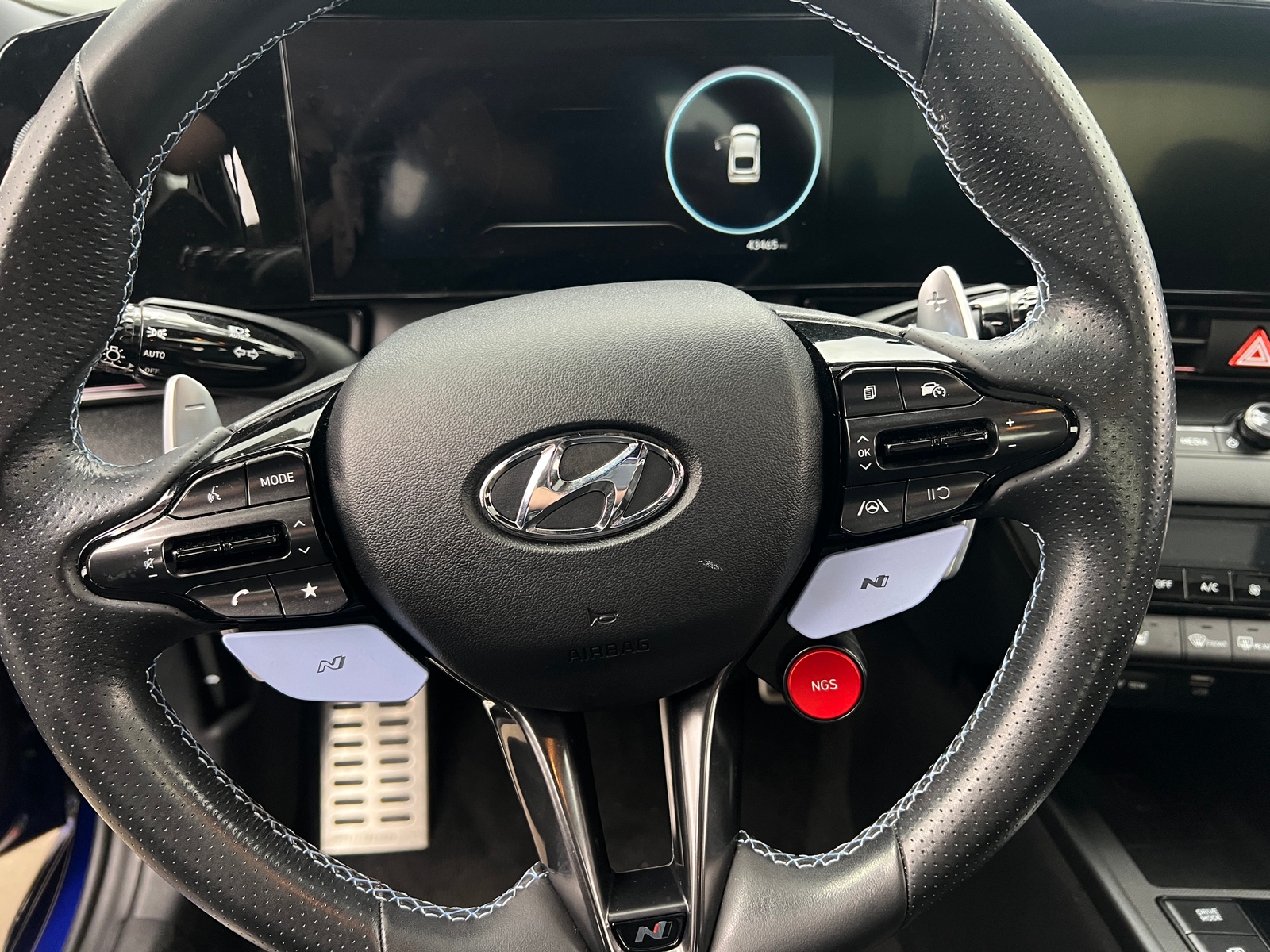 Thumbnail: 2023 Hyundai Elantra - 4