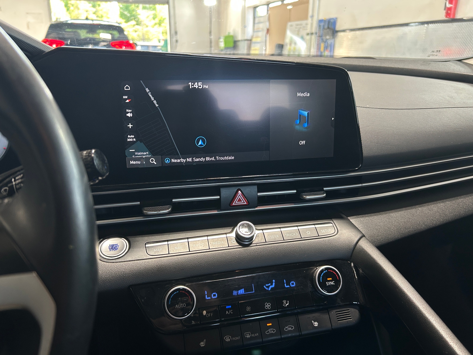 Thumbnail: 2023 Hyundai Elantra - 4
