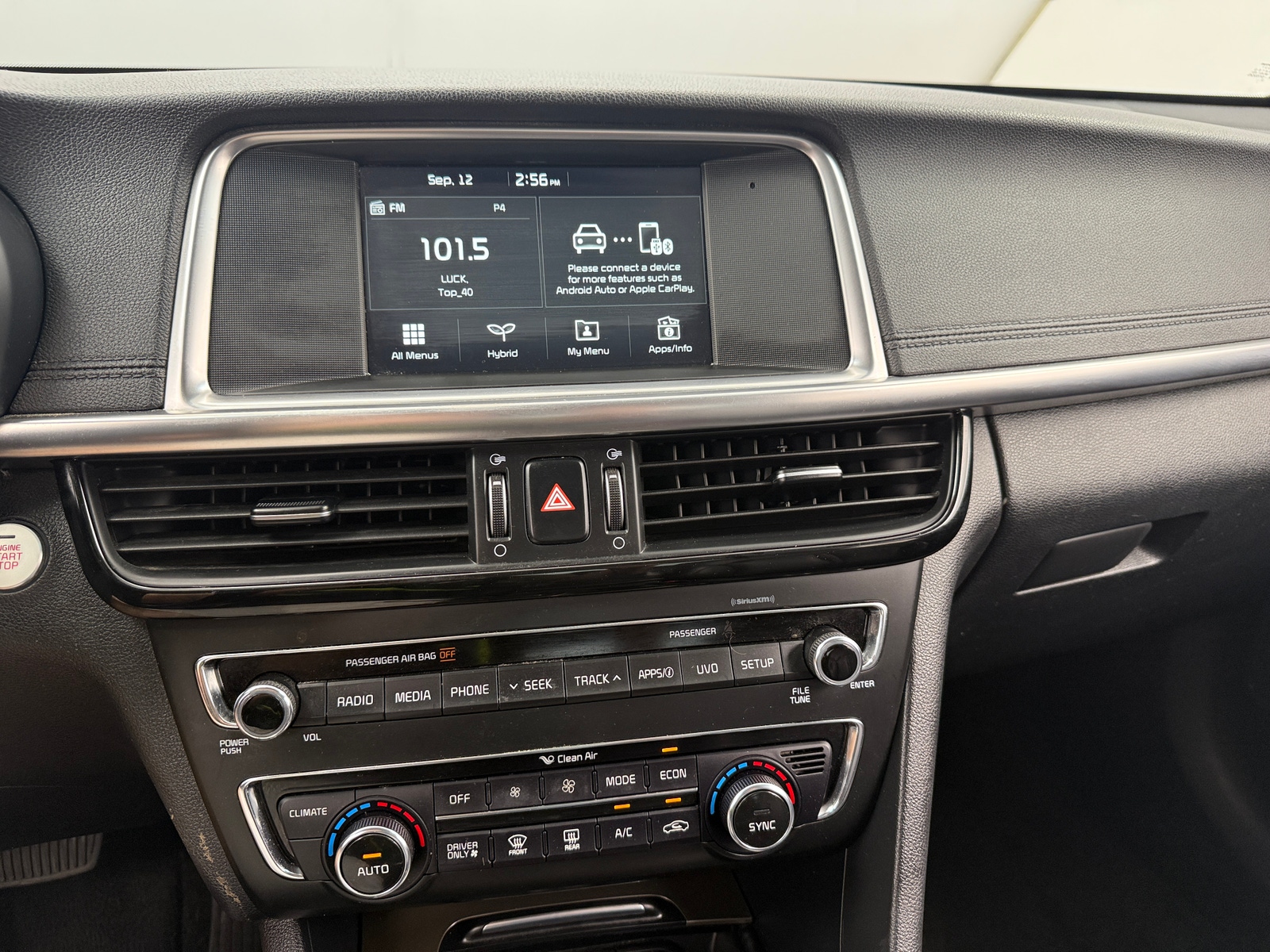 Thumbnail: 2019 Kia Optima - 3