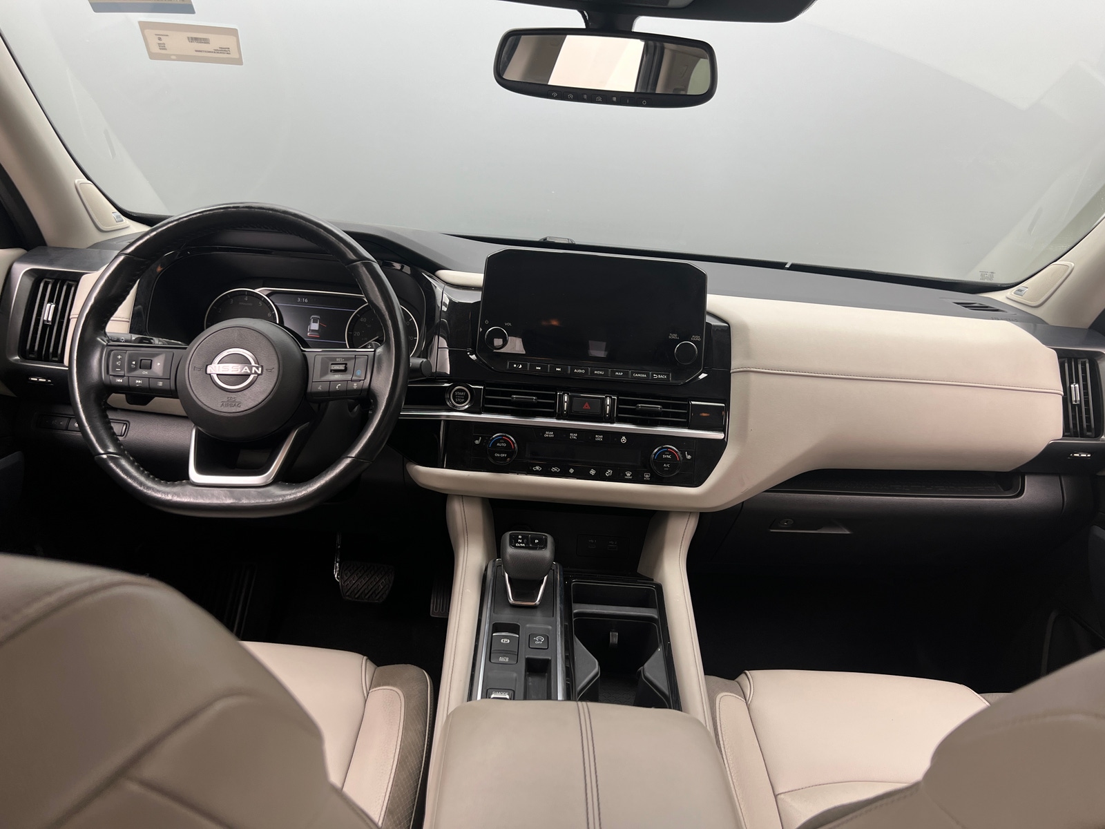Thumbnail: 2022 Nissan Pathfinder - 2