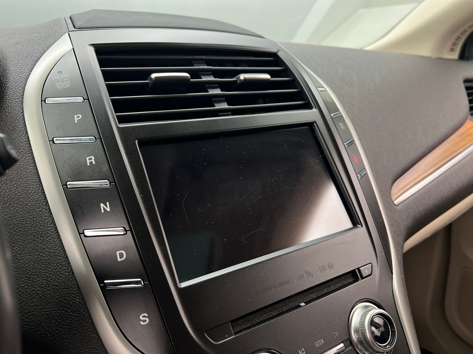 Thumbnail: 2019 Lincoln MKC - 3