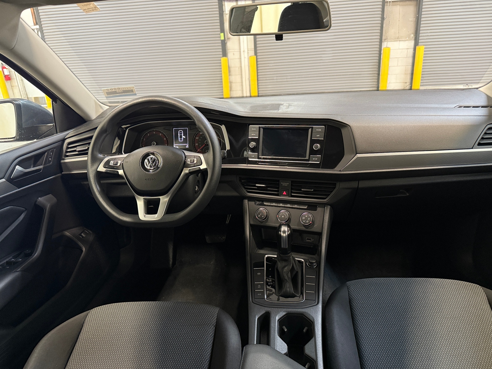 Thumbnail: 2019 Volkswagen Jetta - 3