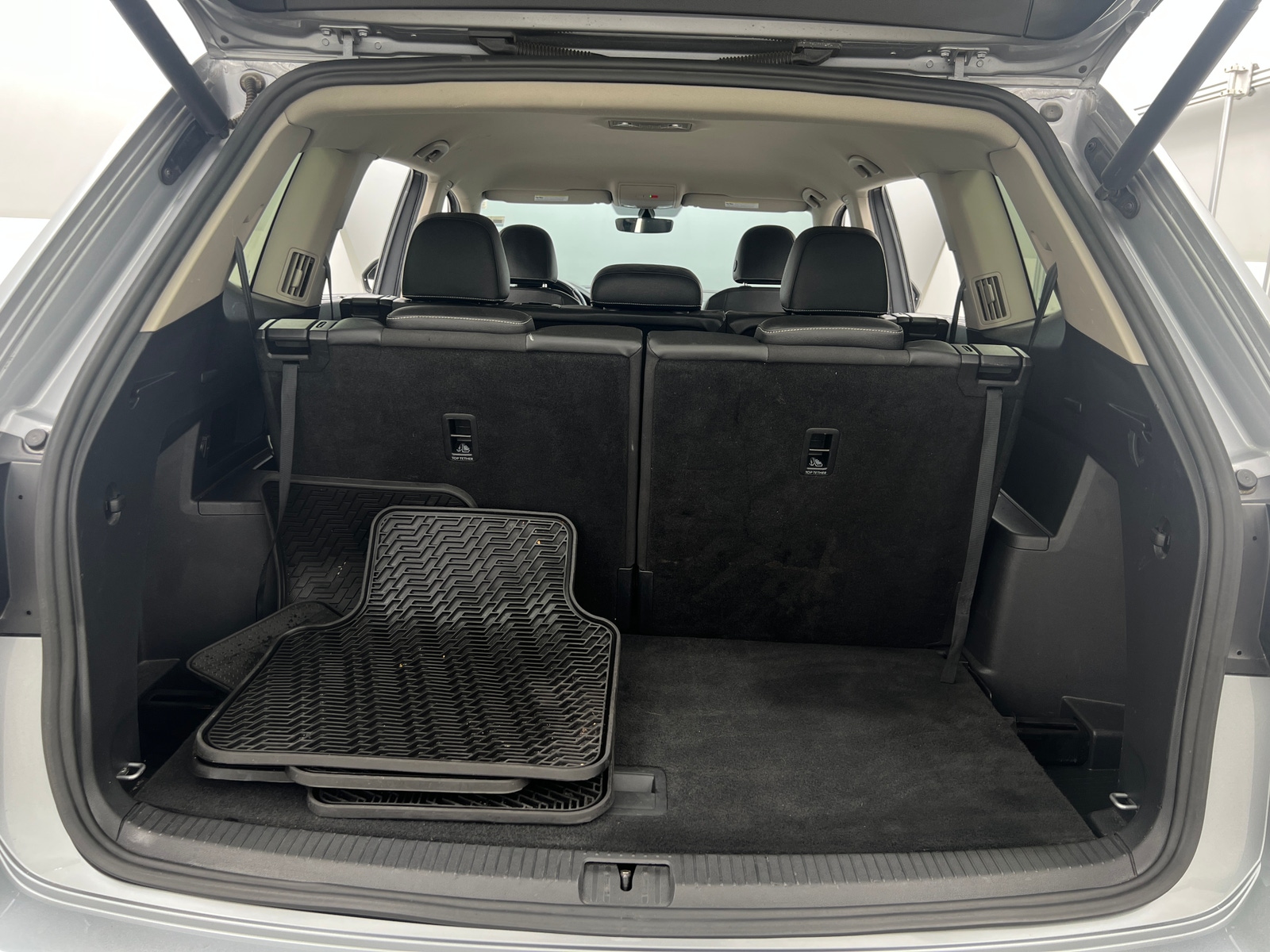 Thumbnail: 2021 Volkswagen Atlas - 6