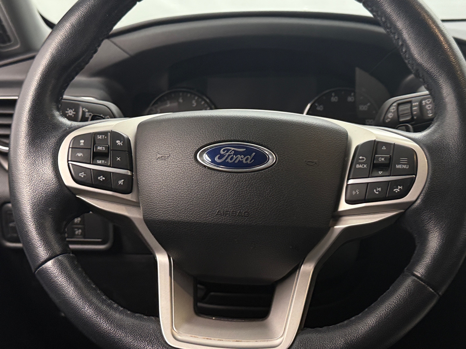 Thumbnail: 2020 Ford Explorer - 4