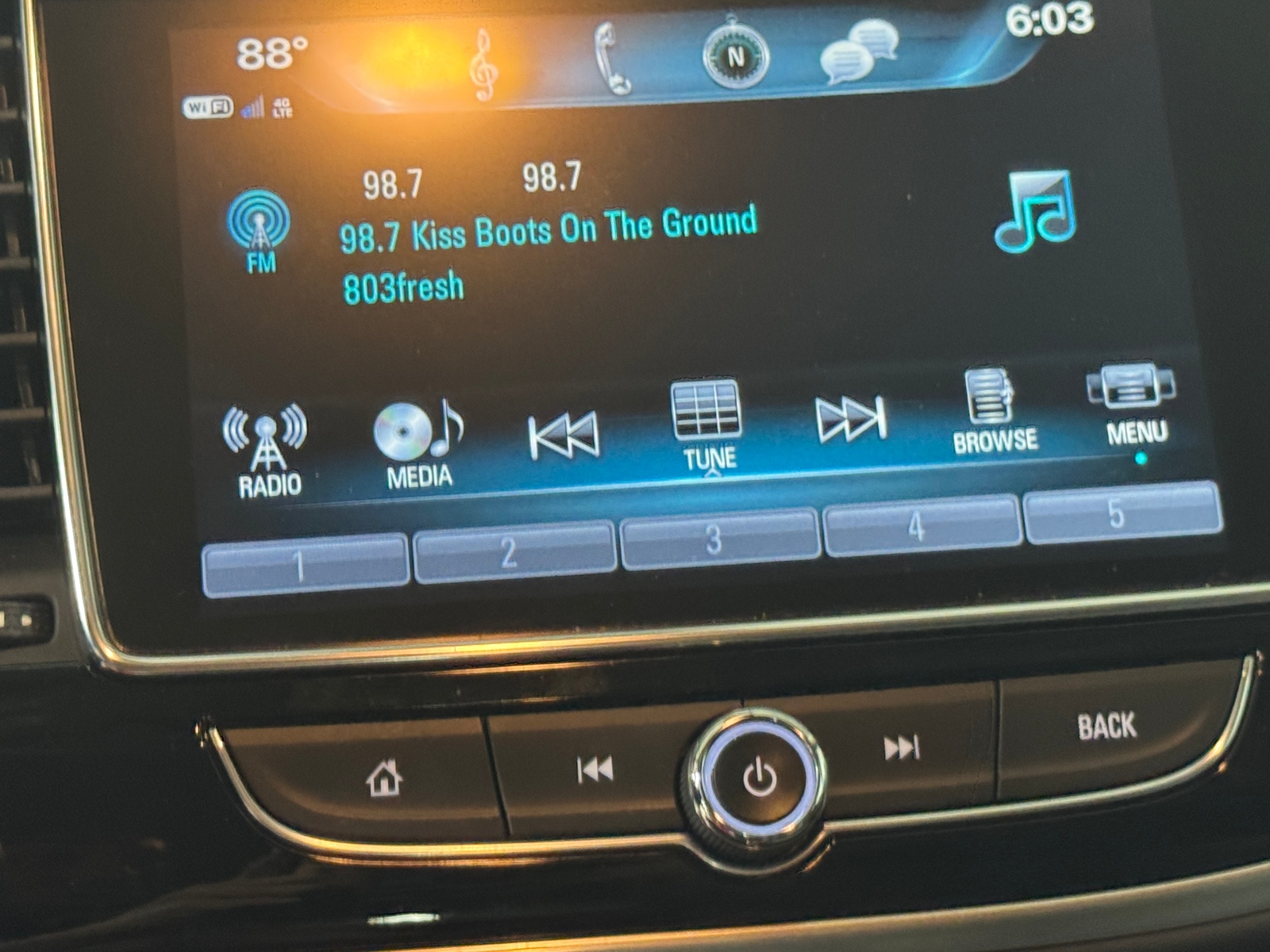 Thumbnail: 2018 Buick Encore - 4