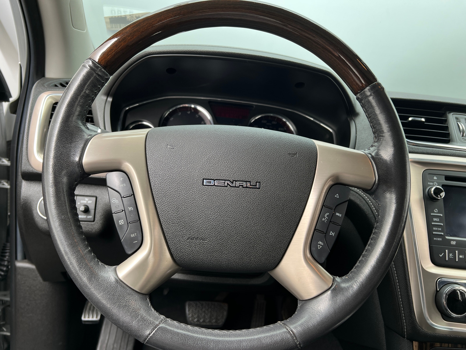 Thumbnail: 2016 GMC Acadia - 4
