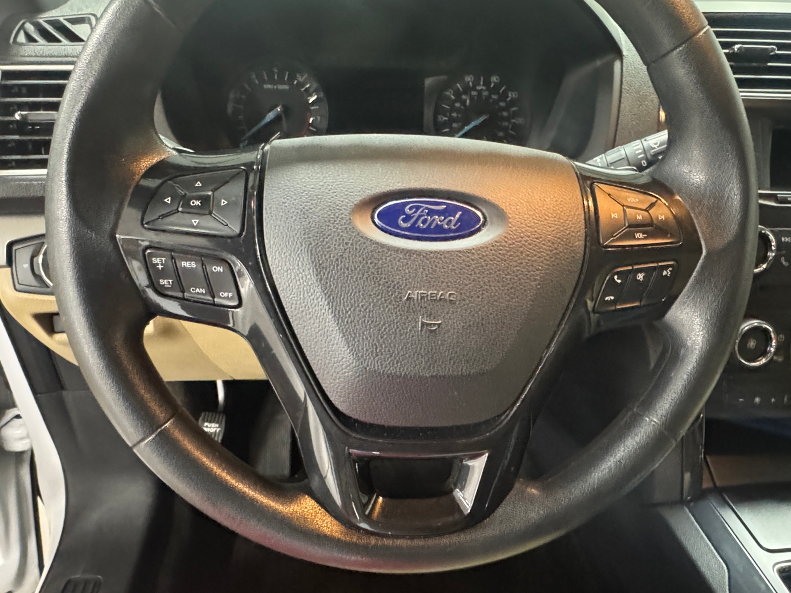 Thumbnail: 2017 Ford Explorer - 5