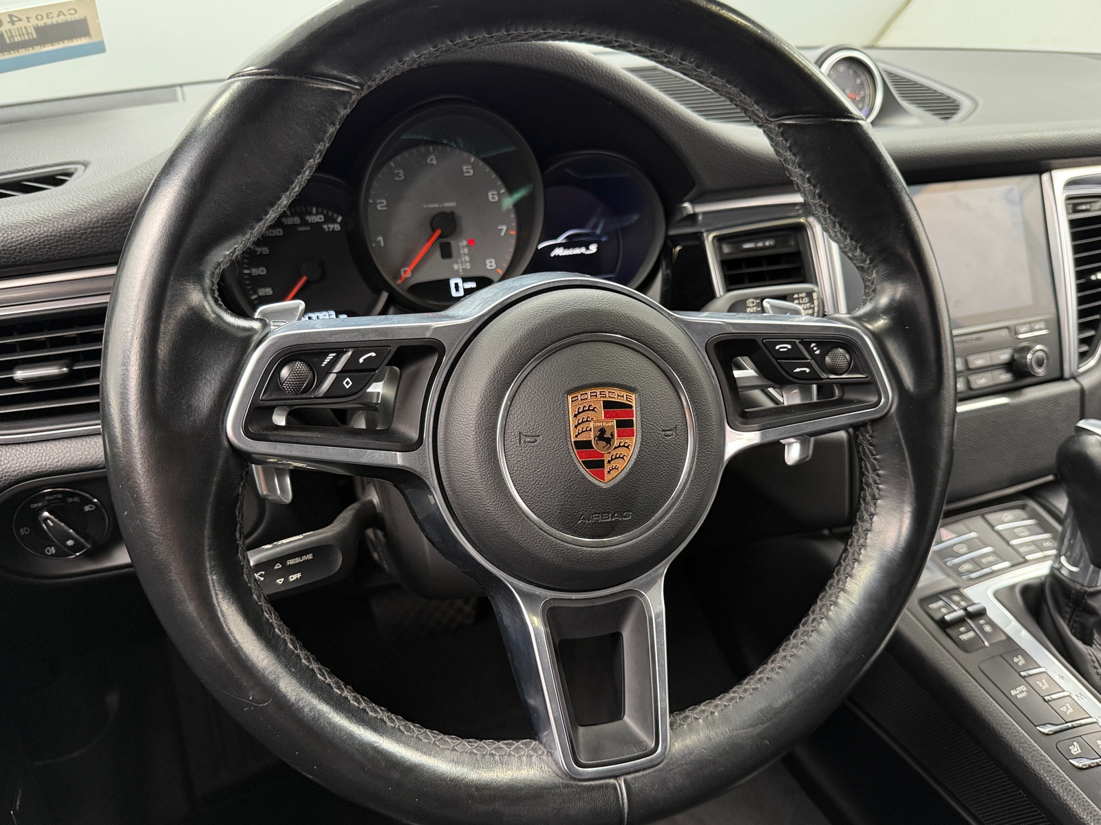Thumbnail: 2018 Porsche Macan - 4
