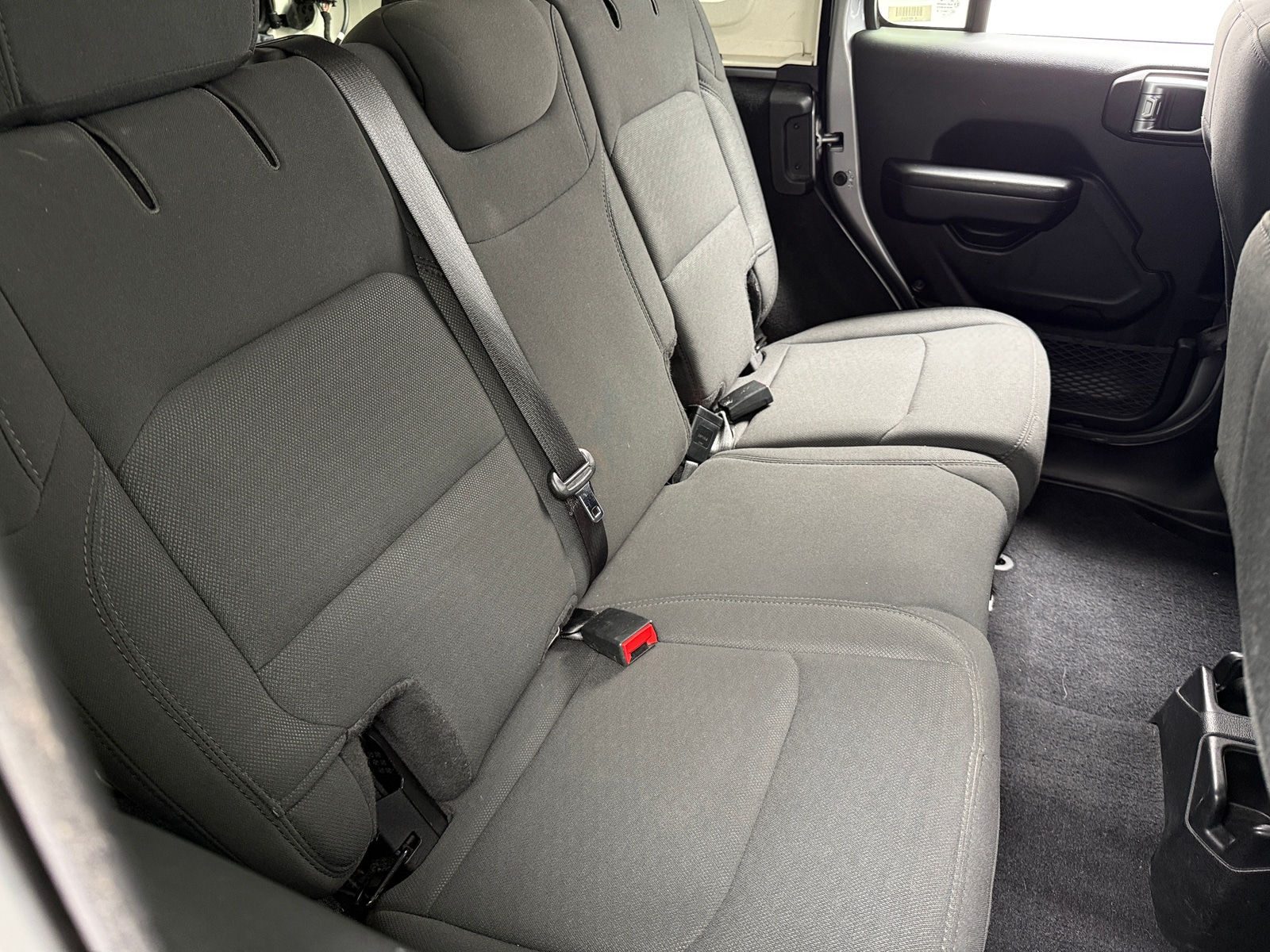 Thumbnail: 2019 Jeep Wrangler - 6