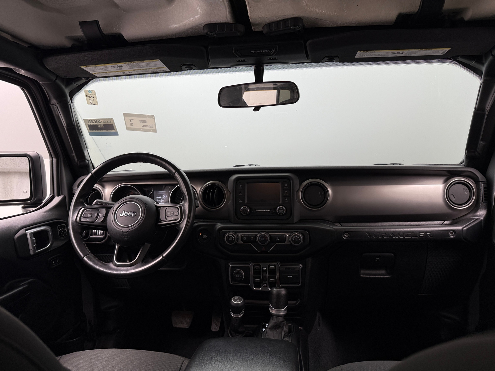 Thumbnail: 2019 Jeep Wrangler - 3