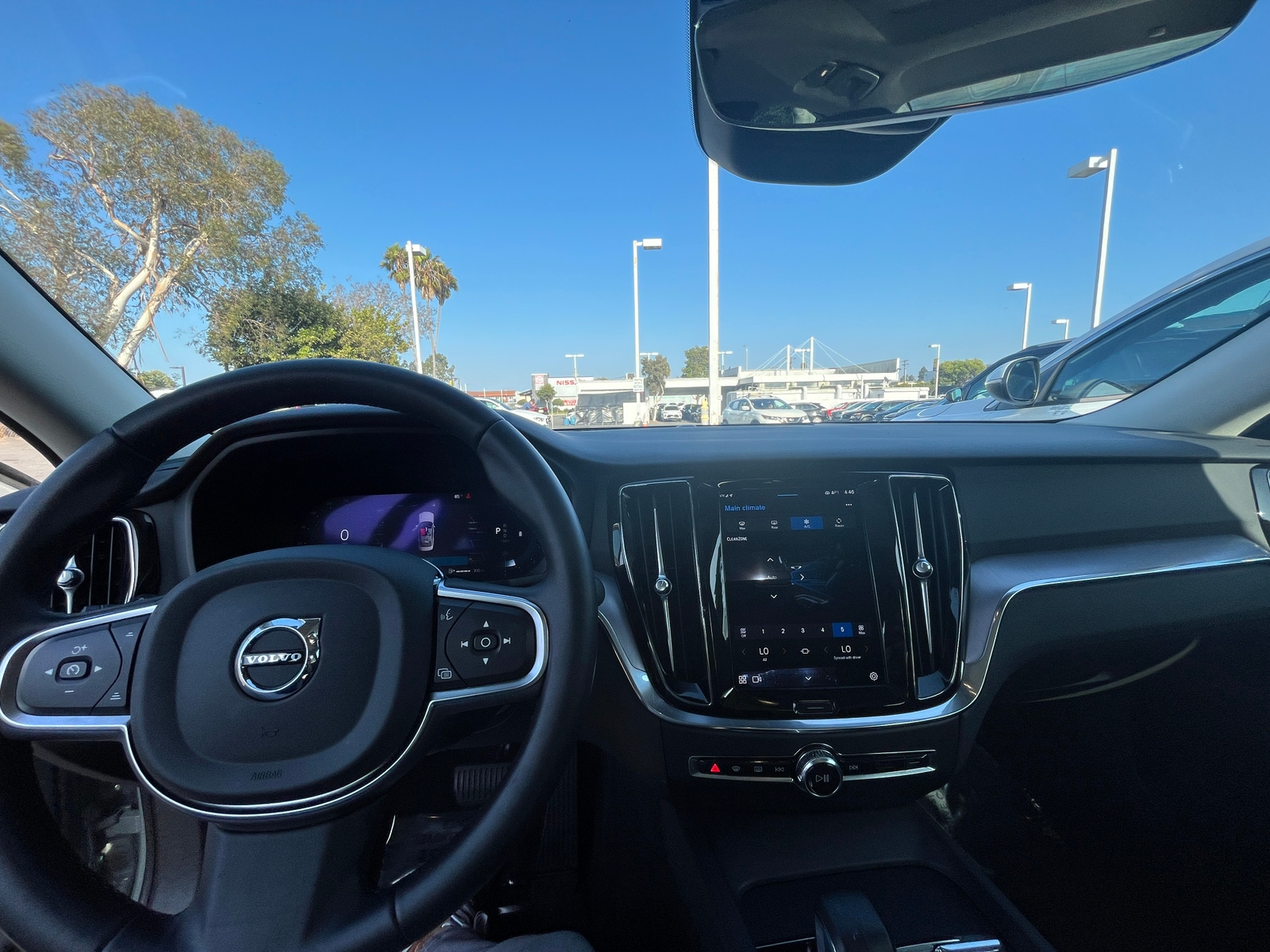 Thumbnail: 2024 Volvo S60 - 3