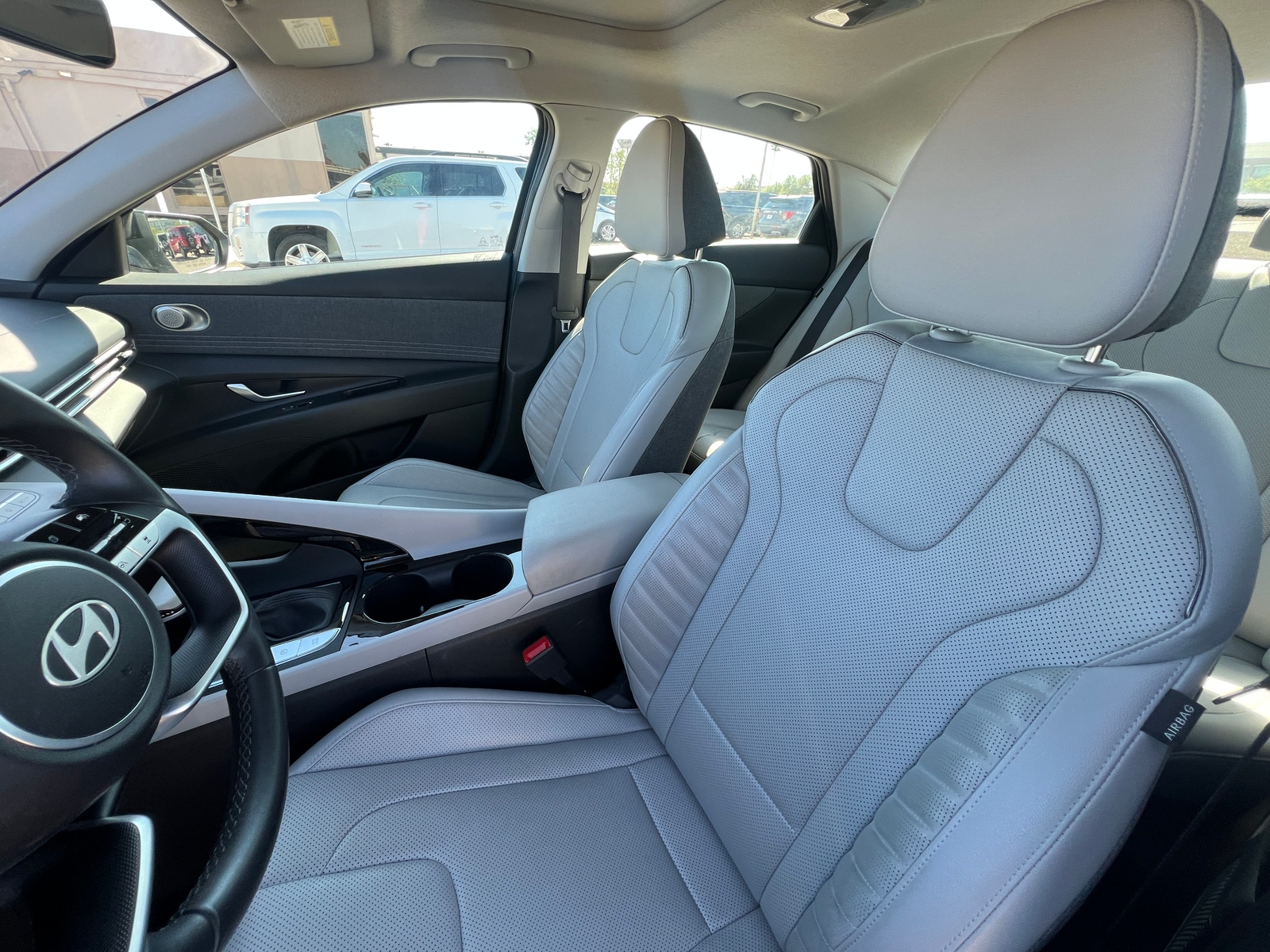 Thumbnail: 2025 Hyundai Elantra - 2