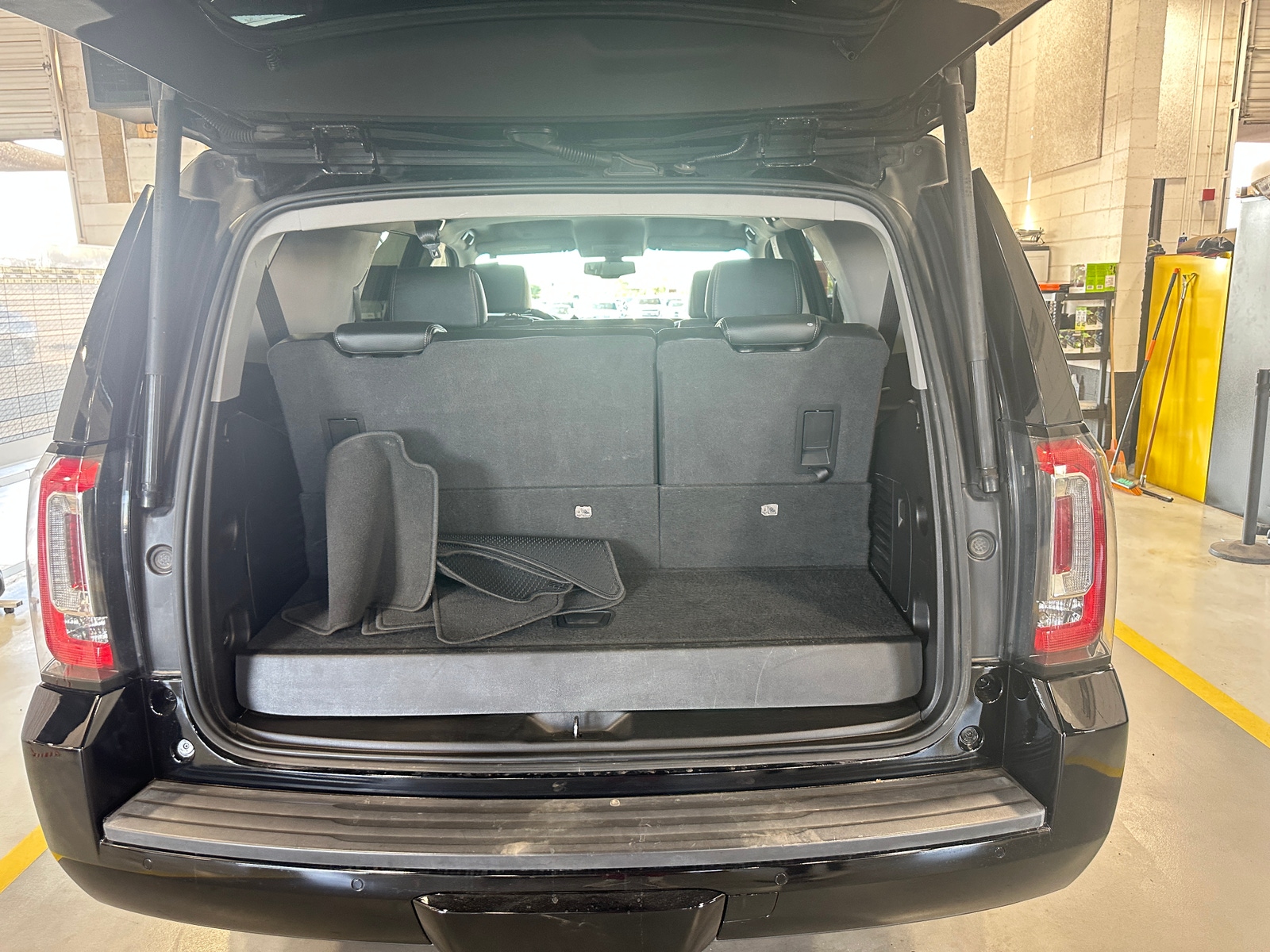 Thumbnail: 2018 GMC Yukon - 7