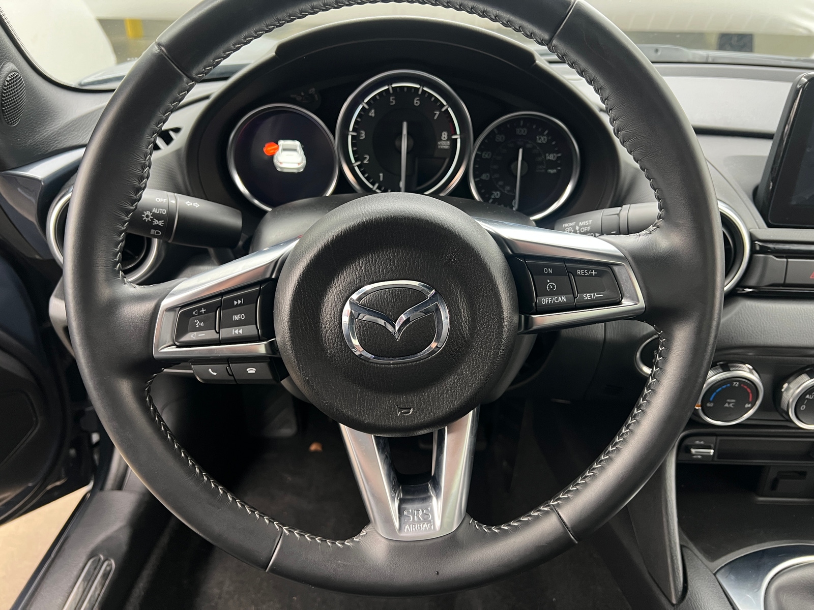 Thumbnail: 2020 Mazda MX-5 Miata - 4