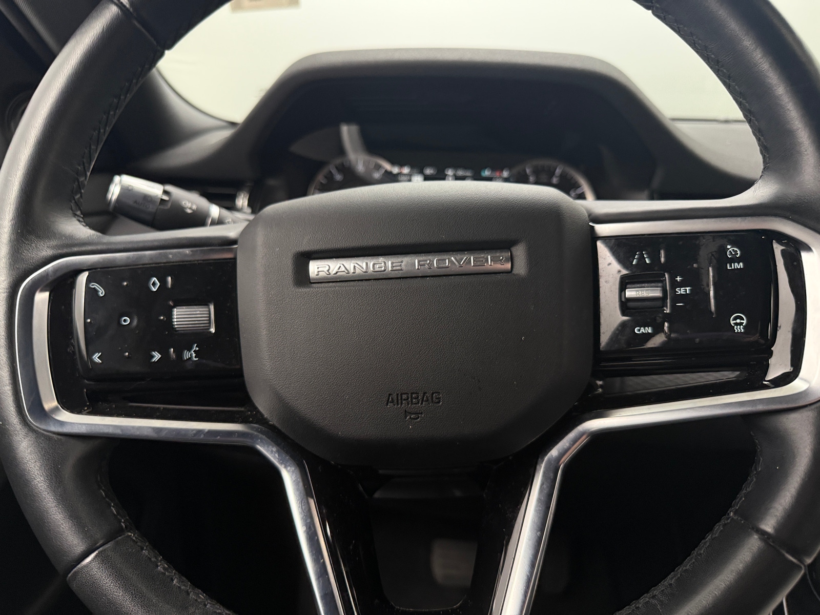Thumbnail: 2021 Land Rover Range Rover Evoque - 4