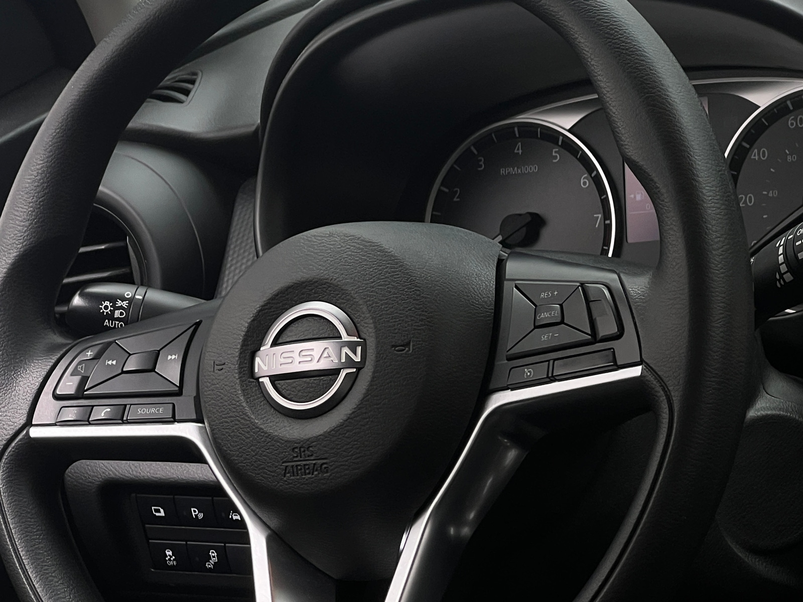 Thumbnail: 2022 Nissan Kicks - 5