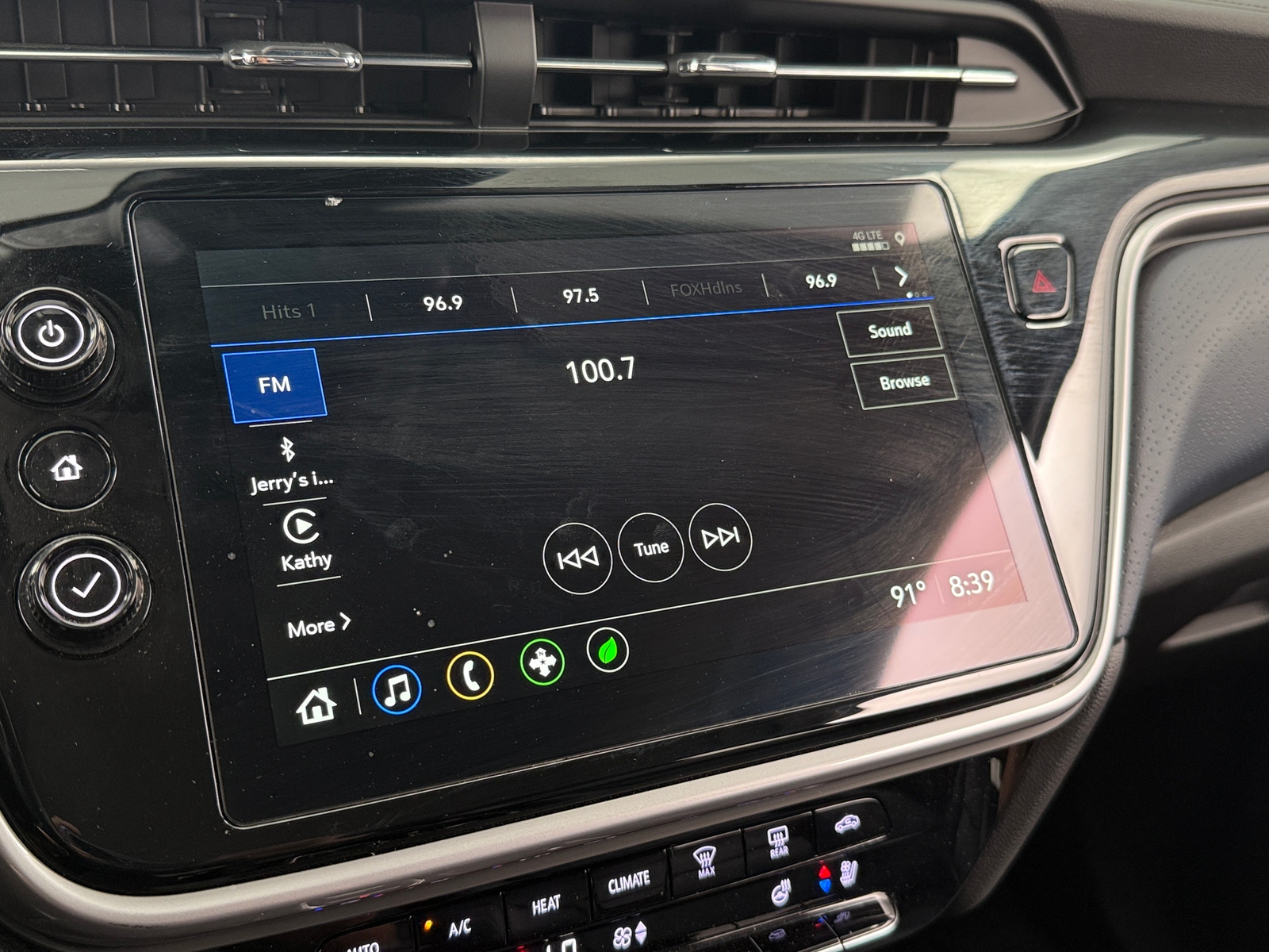 Thumbnail: 2023 Chevrolet Bolt EUV - 3