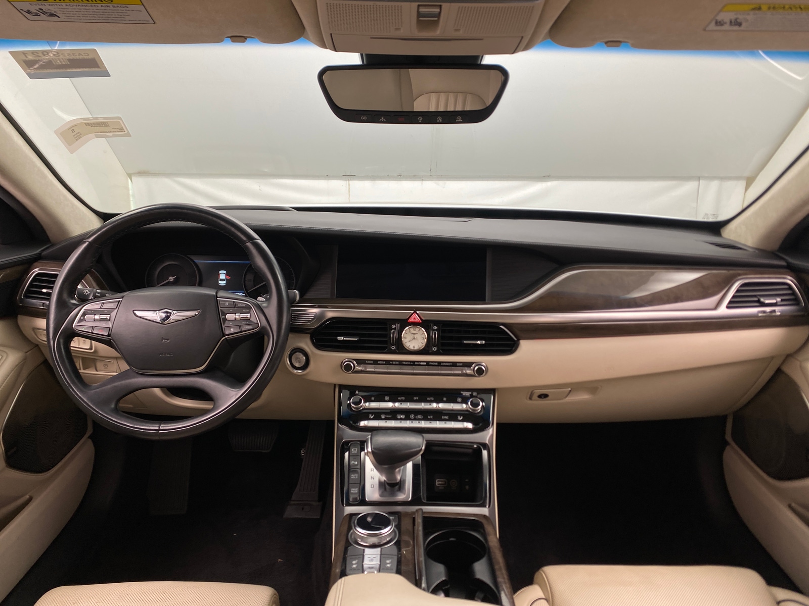 Thumbnail: 2018 Genesis G90 - 2