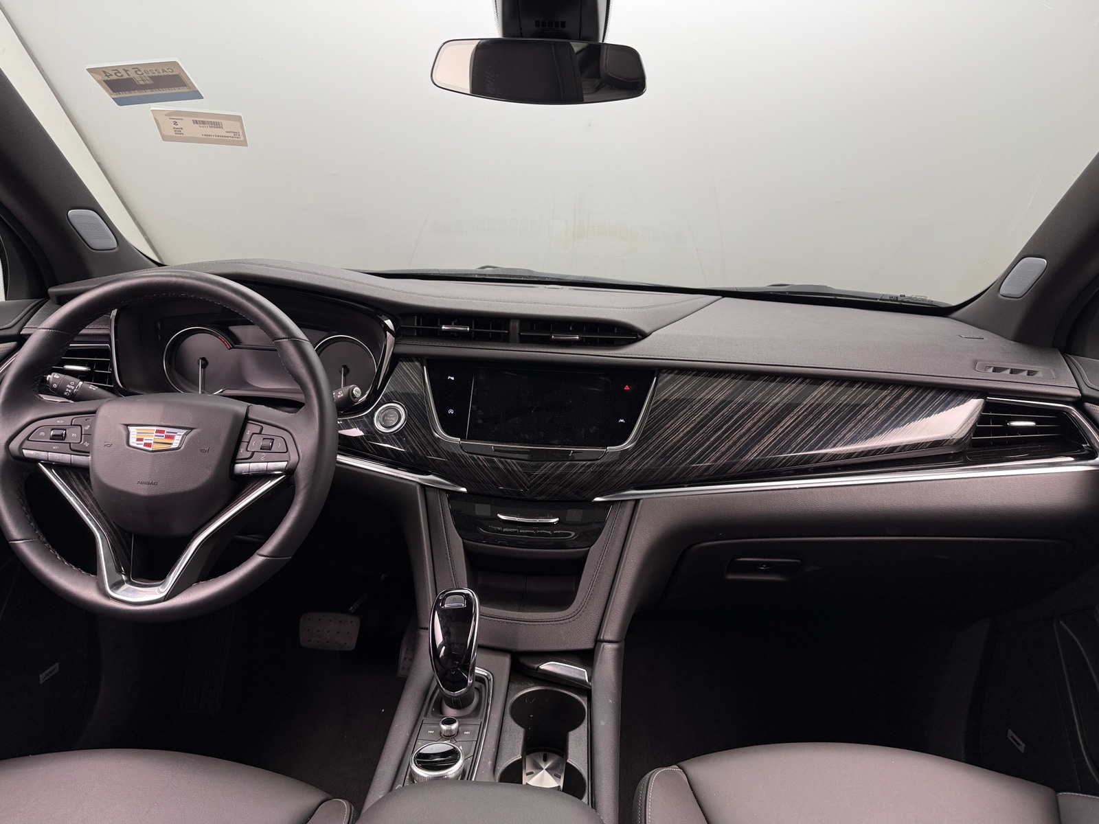 Thumbnail: 2025 Cadillac XT6 - 2