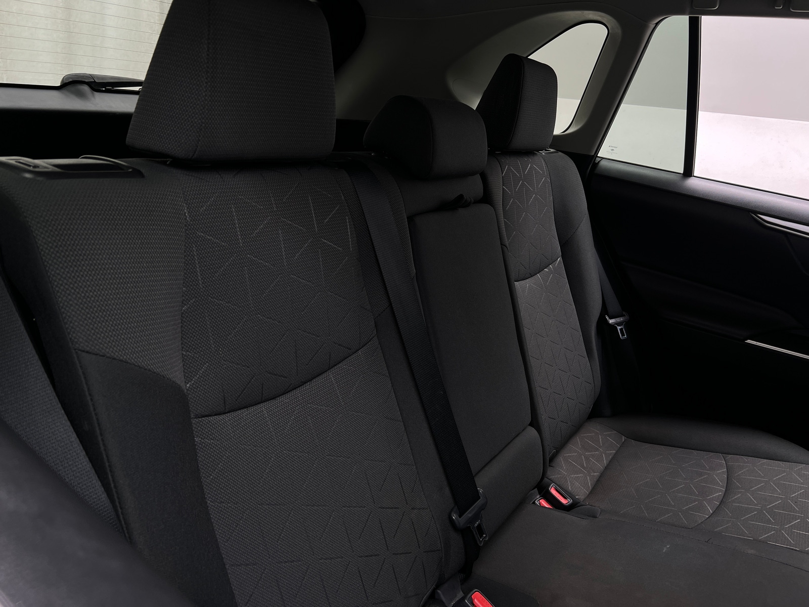 Thumbnail: 2021 Toyota RAV4 - 6