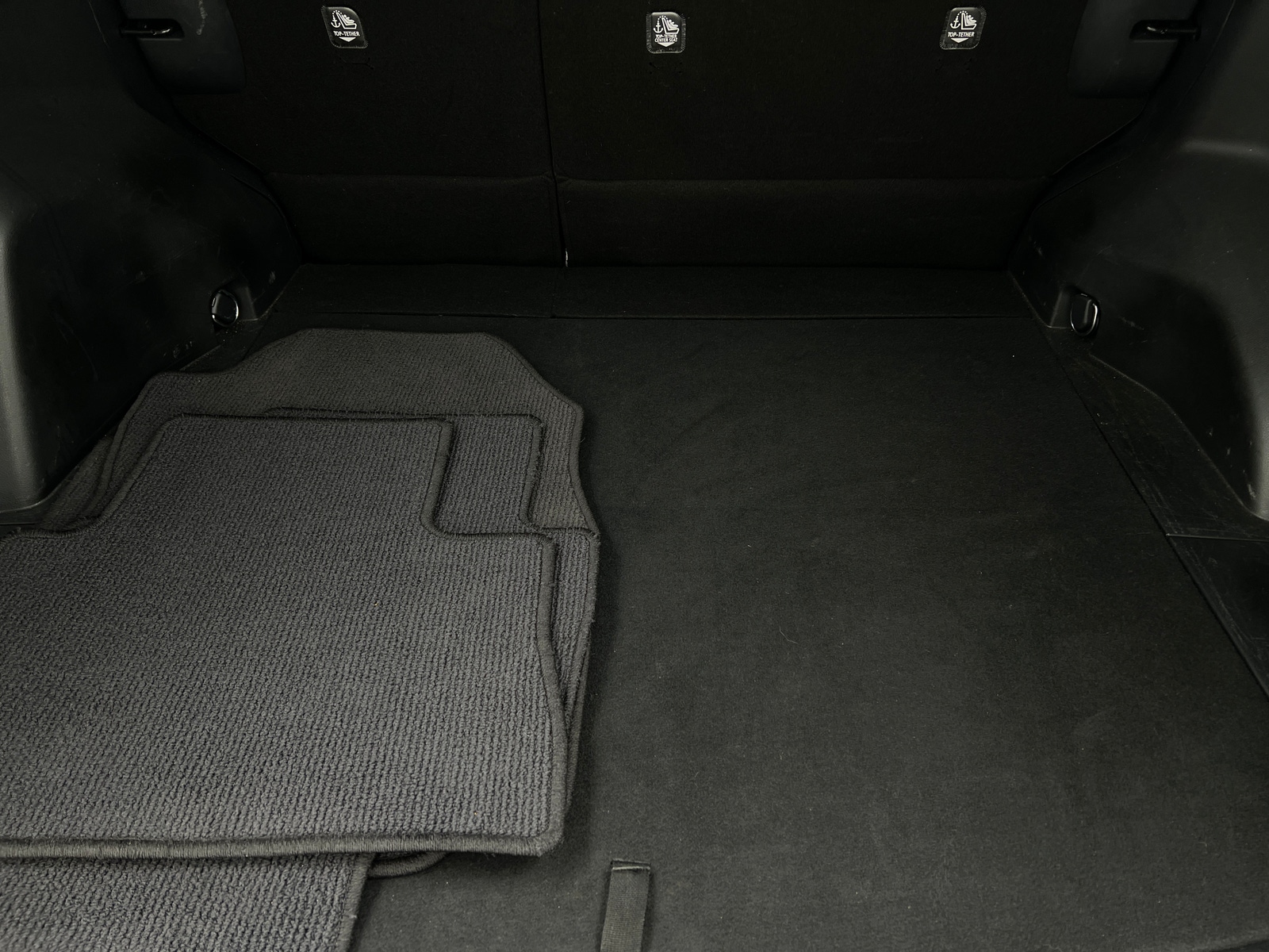 Thumbnail: 2021 Toyota RAV4 - 7