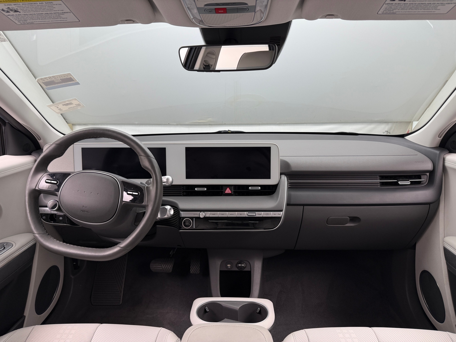 Thumbnail: 2022 Hyundai Ioniq 5 - 2