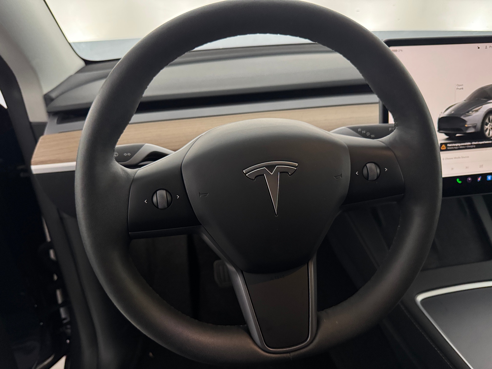 Thumbnail: 2023 Tesla Model Y - 4