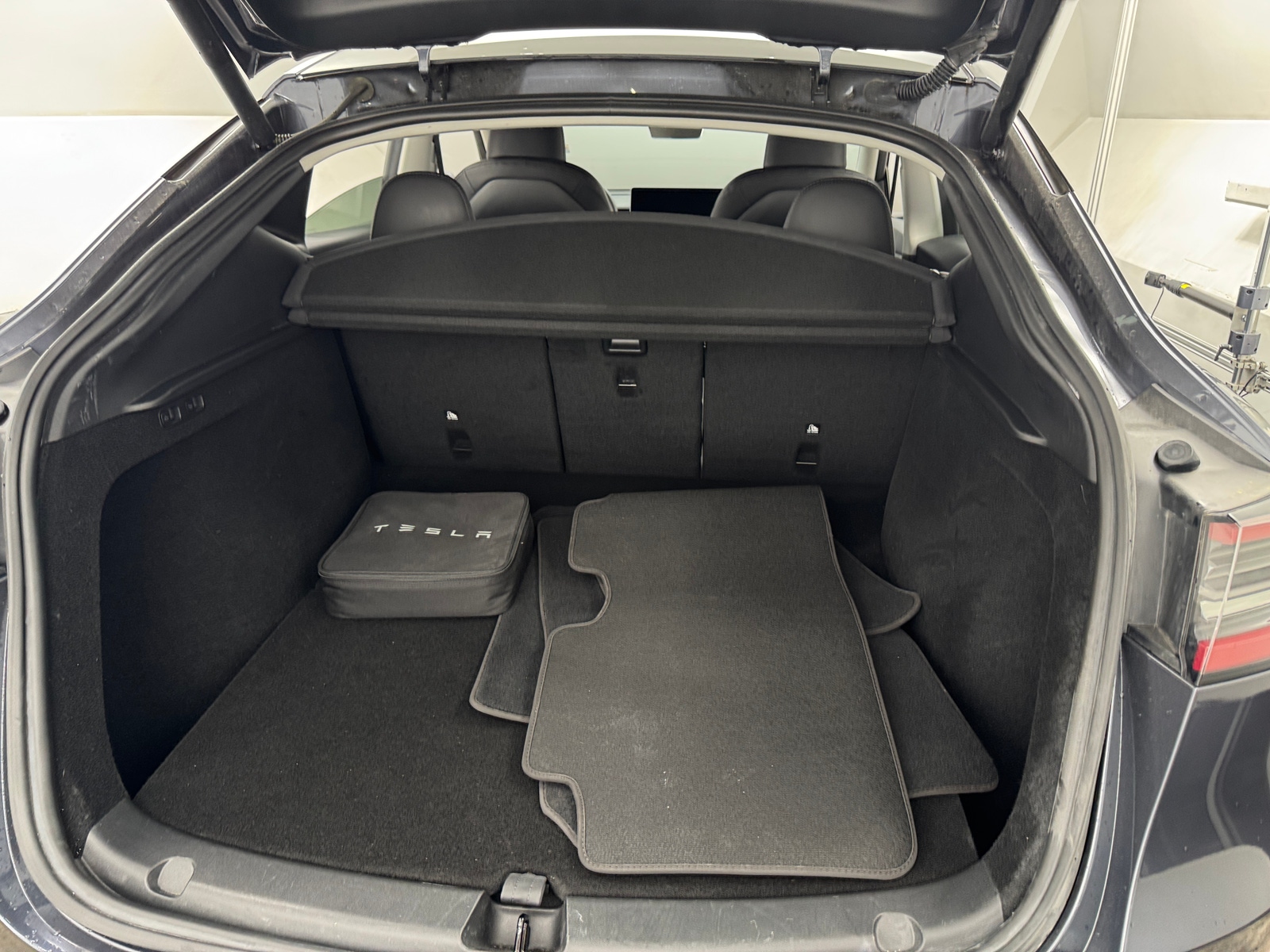 Thumbnail: 2023 Tesla Model Y - 6