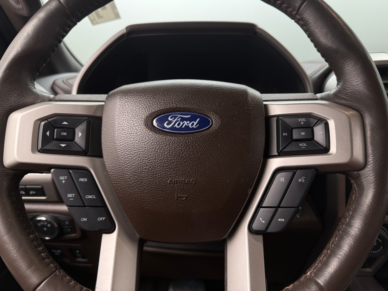 Thumbnail: 2020 Ford Econoline - 4