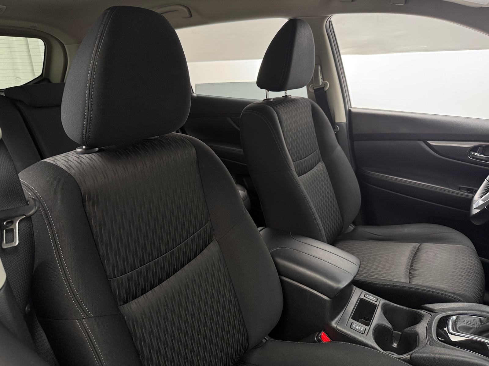 Thumbnail: 2020 Nissan Rogue - 2