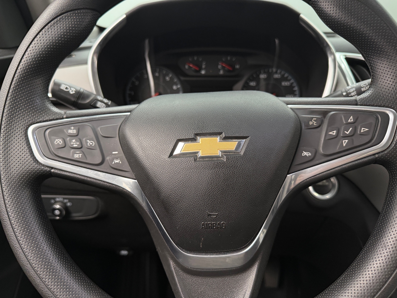 Thumbnail: 2022 Chevrolet Equinox - 5