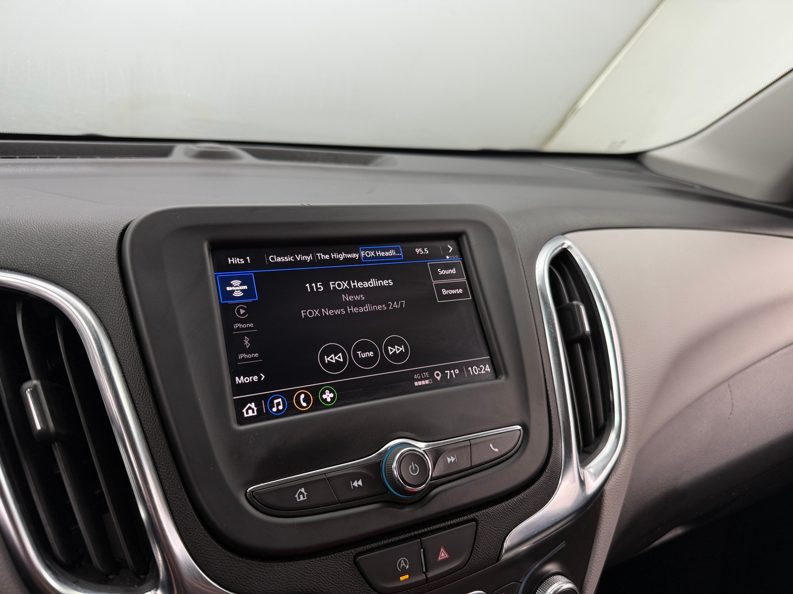 Thumbnail: 2024 Chevrolet Equinox - 4
