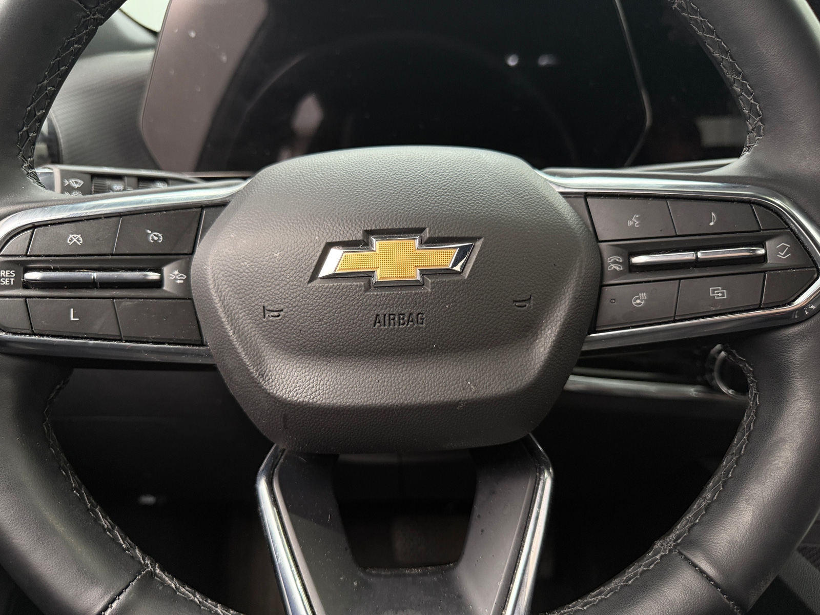 Thumbnail: 2025 Chevrolet Equinox - 5